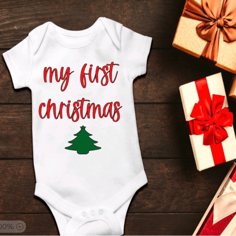 🥳HOST PICK🥳First Christmas onesie